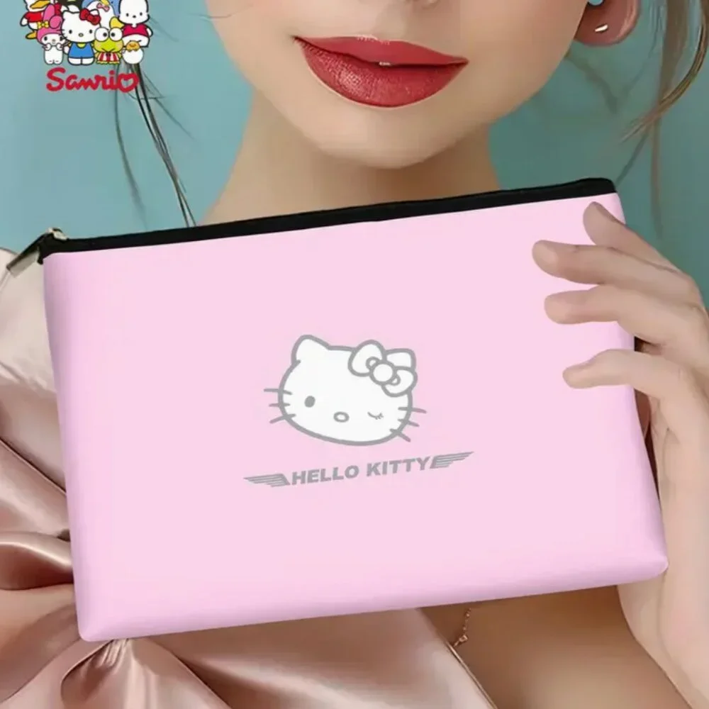 Hello Kitty - Makeup/School Supplies Bag